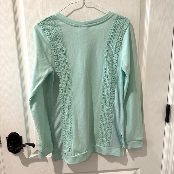 Red Camel Mint Green Crochet Embellished Sweatshirt. - Picture 3 of 5